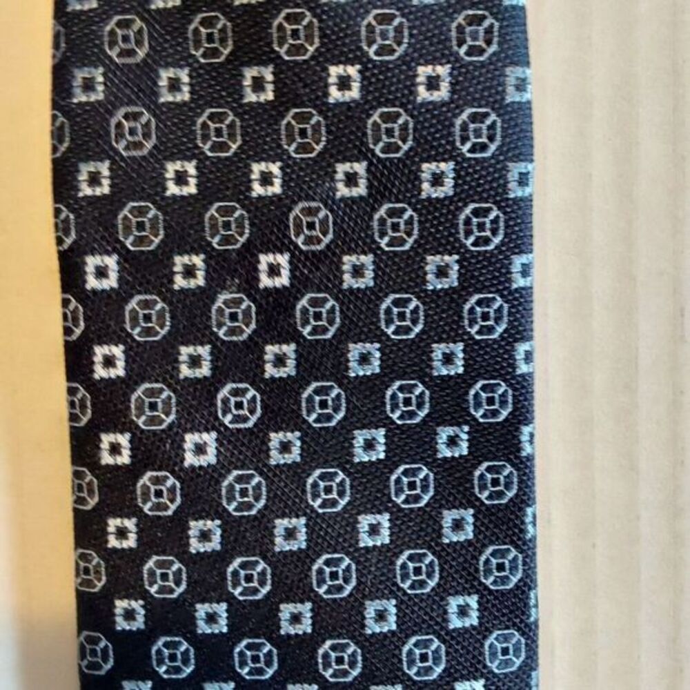 Joseph Abboud 100% Silk Blue Geometric Men's Necktie - Picture 3 of 4